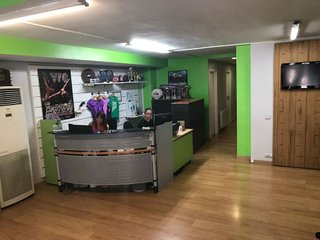 Local comercial en venta en Centre en Cornellà de Llobregat