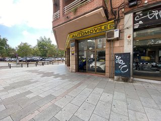 Local comercial en venta en Centre en Cornellà de Llobregat