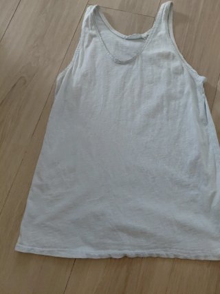 Camiseta gris talla M y 6mas