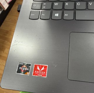 Portátil Lenovo Ideapad 330