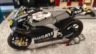Maqueta Moto GP