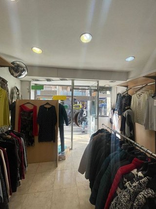Local comercial en venta en Navas en Barcelona