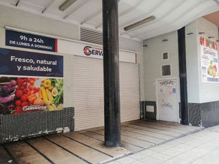 Local comercial en alquiler en Campo San Francisco - Plaza de América en Oviedo