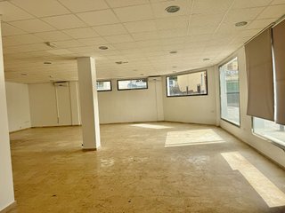 Local comercial en alquiler en La Paz en Alcalá de Guadaira