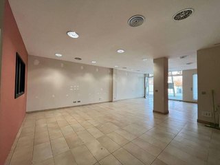 Local comercial en alquiler en Centre en Roses