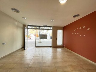 Local comercial en alquiler en Centre en Roses