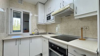 Piso en alquiler en Ambroz en Madrid