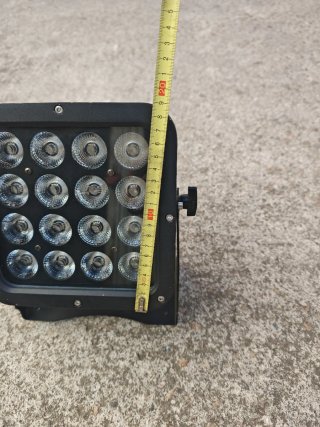 Proyector BeamZ STARCOLOR128 RGBW DMX Negro