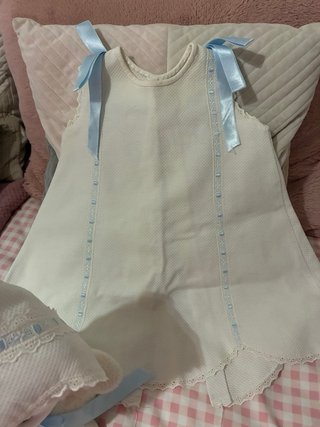 Vestido Ceremonia Bebé 6M con Patucos y Capota