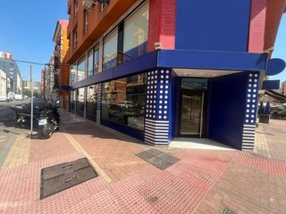 Local comercial en alquiler en Perchel Sur - Plaza de Toros Vieja en Málaga