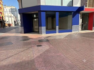 Local comercial en alquiler en Perchel Sur - Plaza de Toros Vieja en Málaga
