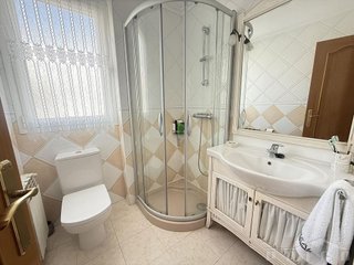 Casa pareada en venta en Barriada Yagüe en Burgos