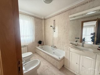 Casa pareada en venta en Barriada Yagüe en Burgos