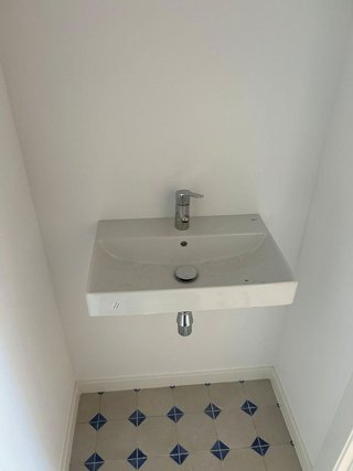 Local comercial en alquiler en El Camp de l'Arpa del Clot en Barcelona