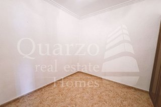 Piso en venta en Nou Moles en Valencia