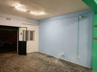 Local comercial en venta en San Fermín en Madrid
