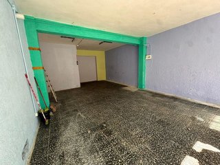 Local comercial en venta en San Fermín en Madrid