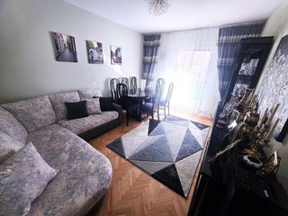 Piso en venta en Los Rosales en Madrid