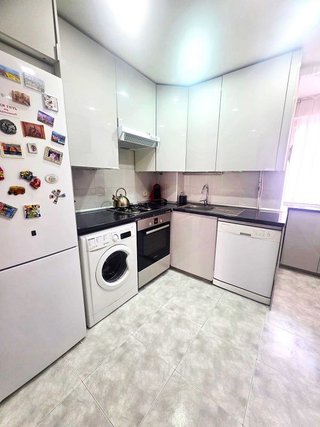 Piso en venta en Los Rosales en Madrid