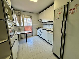 Piso en venta en Valdeacederas en Madrid