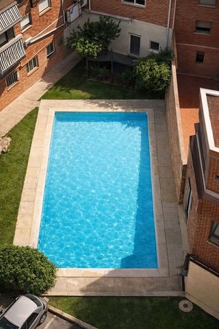 Piso en venta en Valdeacederas en Madrid