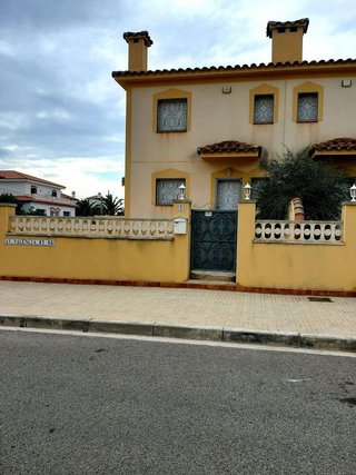 Casa adosada en venta en Miami Platja - Miami Playa en Mont-Roig del Camp