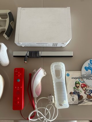 Nintendo Wii + Accesorios + Mario Kart