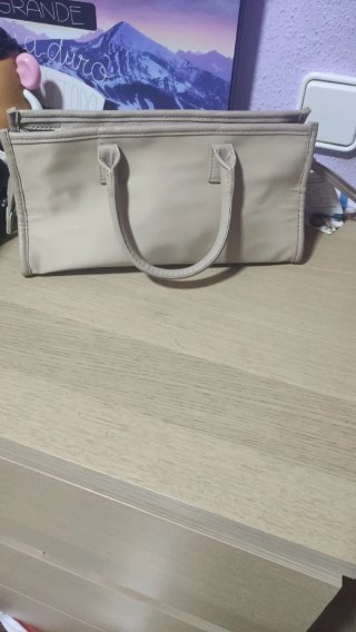 Bolso de mano beige elegante NUEVO