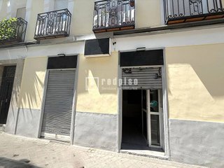 Local comercial en alquiler en Bellas Vistas en Madrid