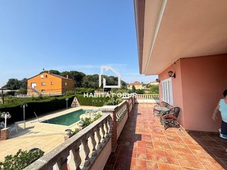 Chalet en venta en Caldes de Malavella