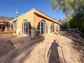 Casa en venta en Crevillent