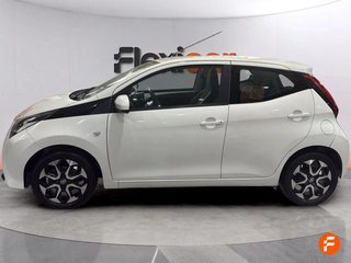 Toyota Aygo 1.0 70 x-play