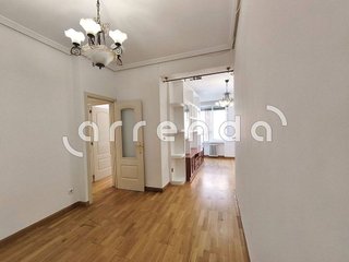 Piso en venta en Bellas Vistas en Madrid