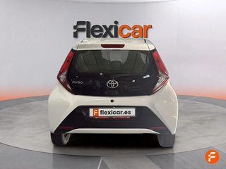 Toyota Aygo 1.0 70 x-play