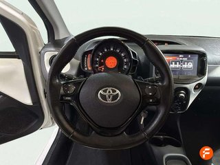 Toyota Aygo 1.0 70 x-play