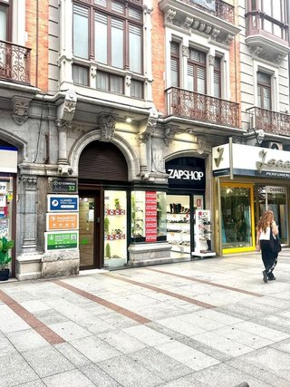 Local comercial en alquiler en Centro en Gijón