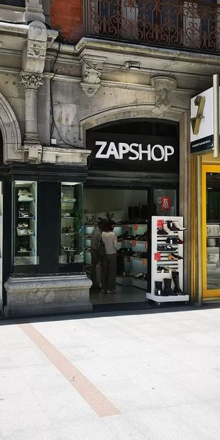 Local comercial en alquiler en Centro en Gijón
