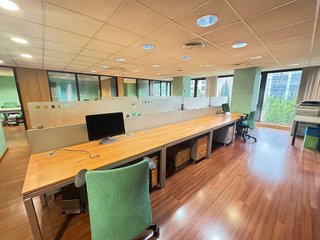 Oficina en alquiler en La Dreta de l'Eixample en Barcelona