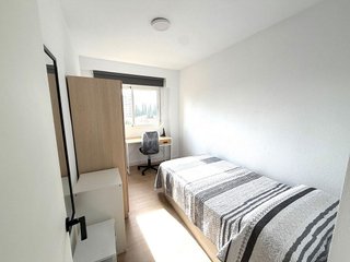 Piso en alquiler en Polígono Cartuja – La Paz en Granada