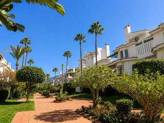 Piso en alquiler en La Dama de Noche-La Alzambra en Marbella