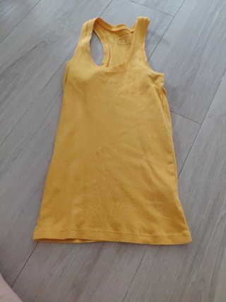 Camiseta sin mangas amarilla lt basic Talla S