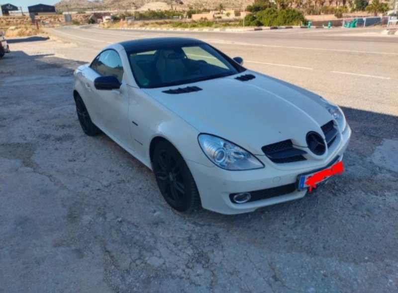 Mercedes-Benz SLK 2010 - foto 1
