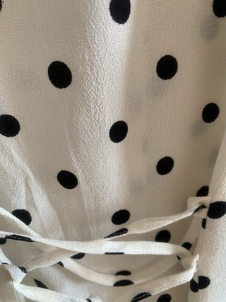 Vestido Springfield lunares blanco y negro