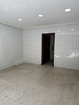 Local comercial en alquiler en Hospitales - Campus en Salamanca