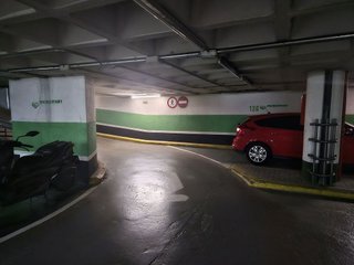 Garaje en venta en Sant Andreu de Palomar en Barcelona