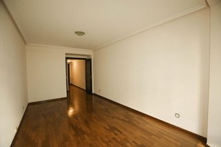 Piso en alquiler en Zona Teatro Campoamor en Oviedo