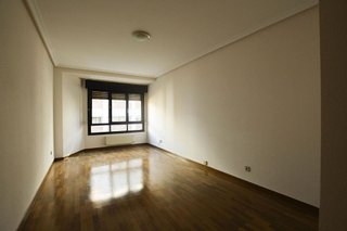 Piso en alquiler en Zona Teatro Campoamor en Oviedo