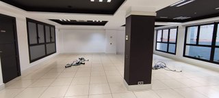 Oficina en alquiler en La Maternitat i Sant Ramon en Barcelona