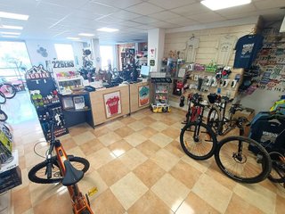 Local comercial en venta en Constitución-El Balconcillo en Guadalajara