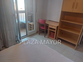 Piso en alquiler en Hospitales - Campus en Salamanca